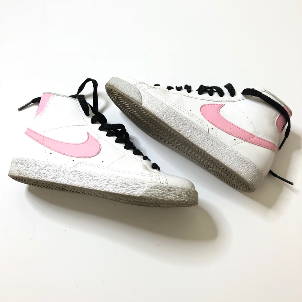 Pink Nike SB High Top